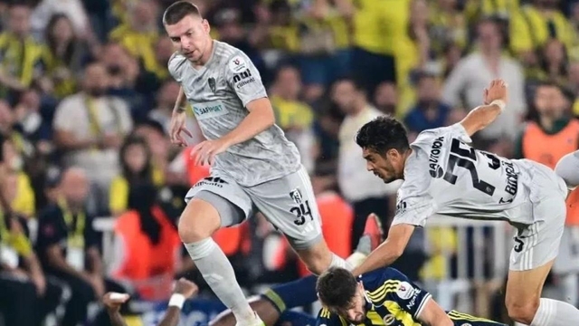 Kocaelispor, Oleksandr Syrota ile yolları ayırıyor
Syrota, Amed SF ile anlaştı