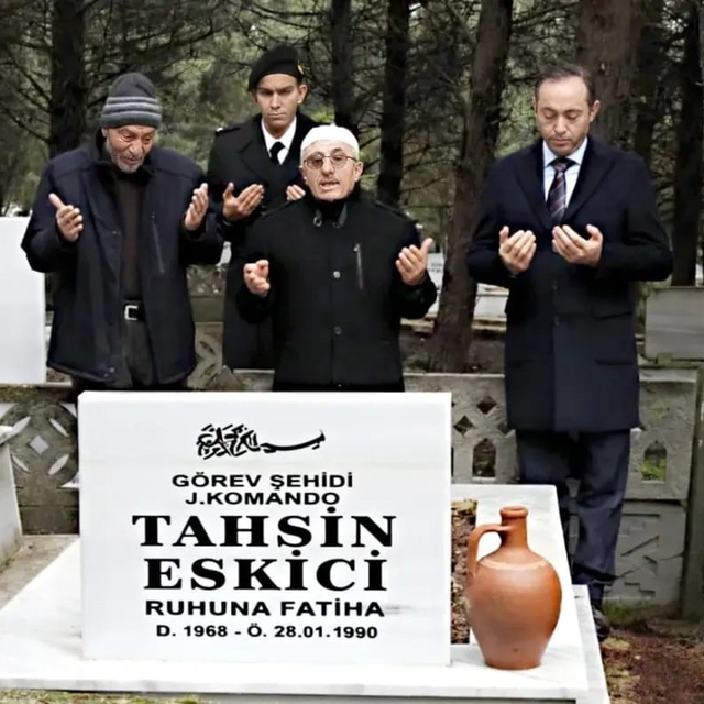 Şehit Jandarma Komando Er Tahsin Eskici kabri başında anıldı