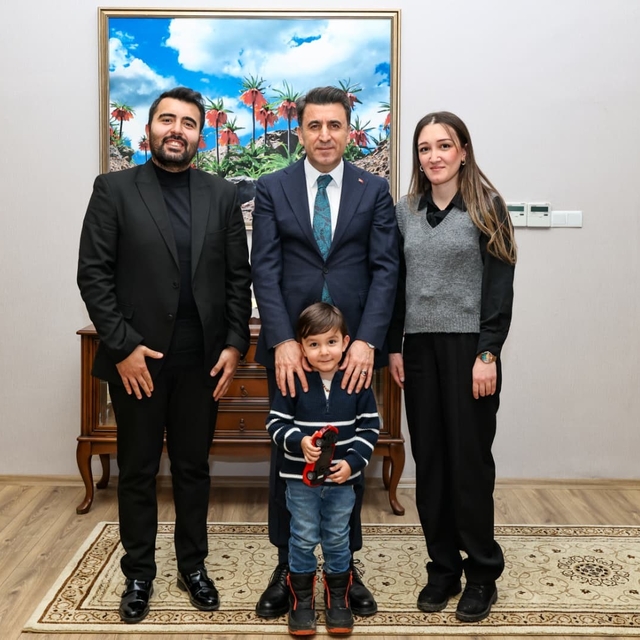 Vali Aygöl, vatandaşlarla bir araya geldi