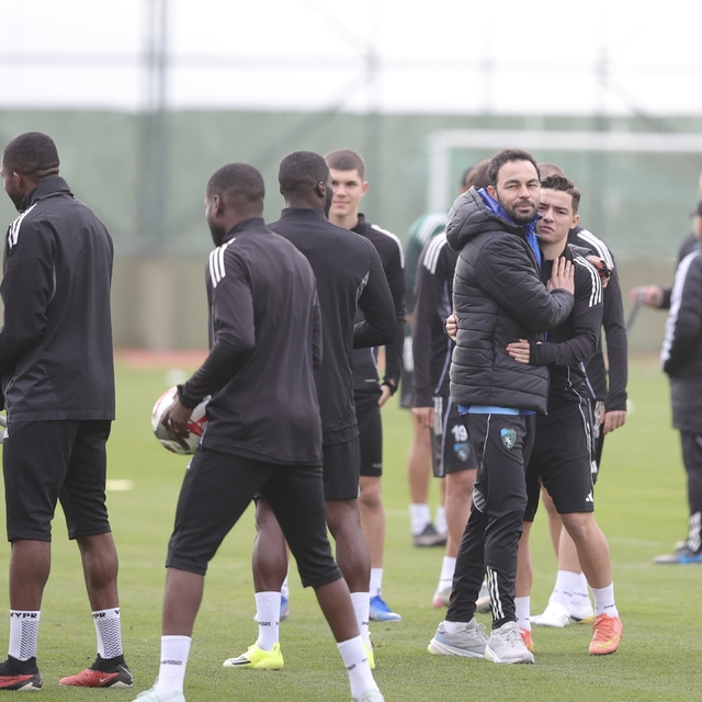 Kocaelispor, Fenerbahçe maçı hazırlıklarına başladı