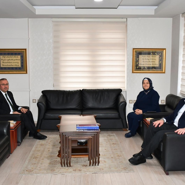 AK Parti'li Gürcan, eğitim yatırımlarının değerlendirildiği toplantıya katı...