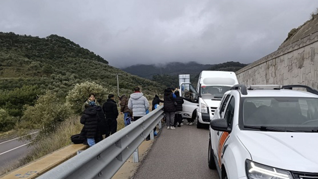 Çanakkale'de 27 düzensiz göçmen yakalandı