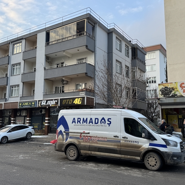 Kahramanmaraş'ta apartmanda yaşanan doğal gaz patlamasında 1 kişi yaralandı