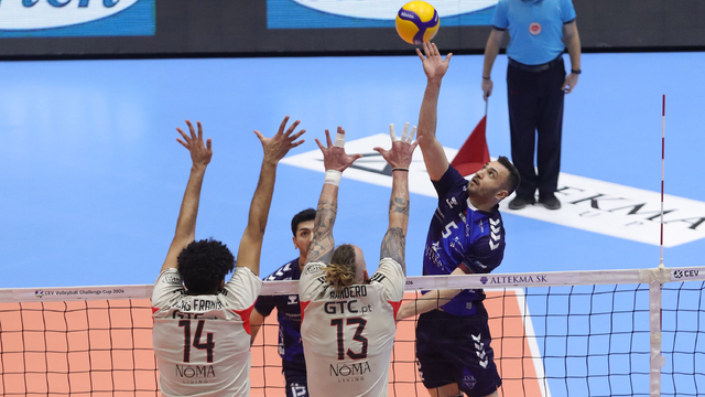 Altekma – Benfica: 3-2