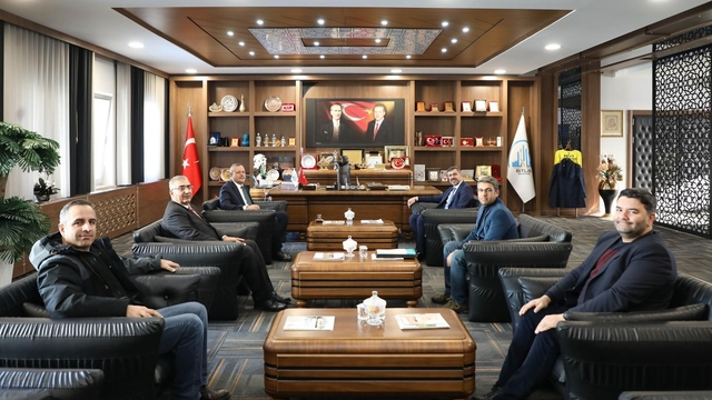 BEÜ ile Bitlis Belediyesi arasında dijital eğitimde iş birliği protokolü imzalandı