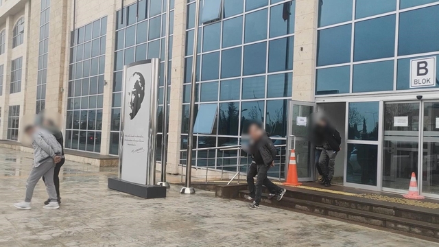 Uşak'ta 2 ayrı uyuşturucu operasyonu gerçekleştirildi