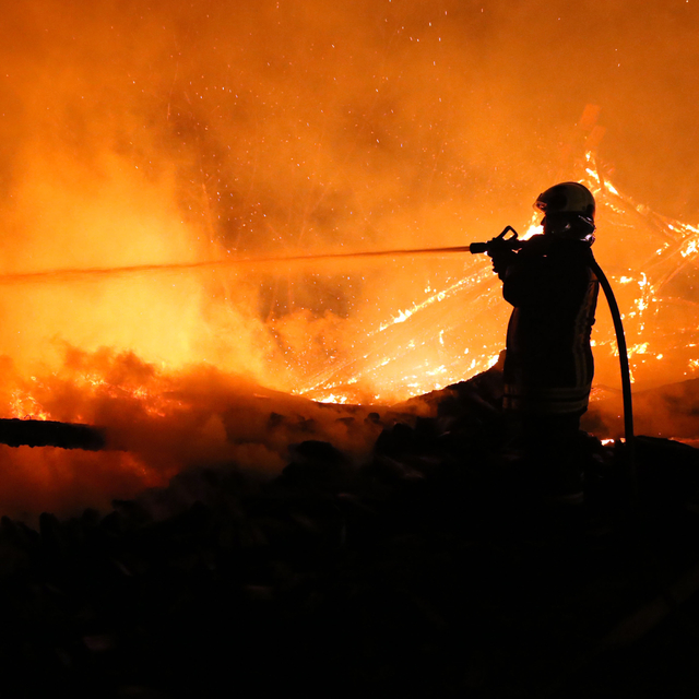 ⁠Kastamonu'da çıkan yangında 3 ev ve 2 samanlık zarar gördü