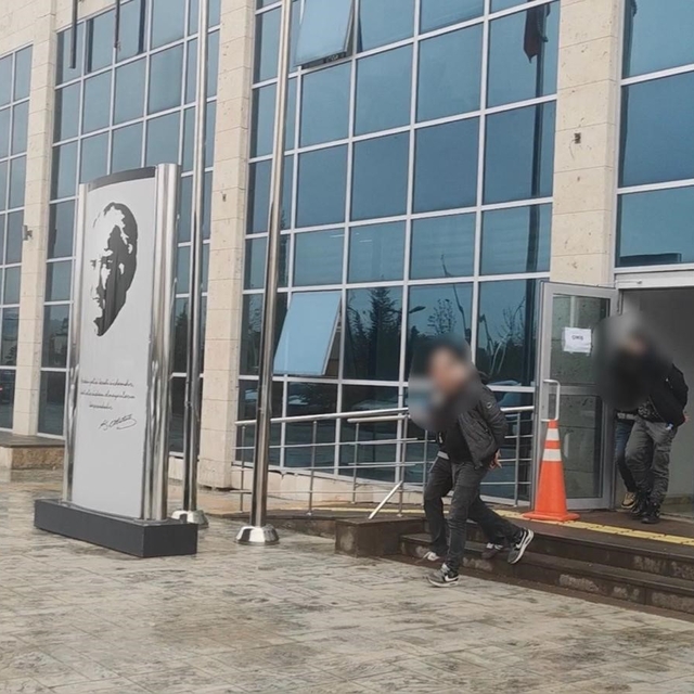 Uşak'ta 2 ayrı uyuşturucu operasyonu gerçekleştirildi