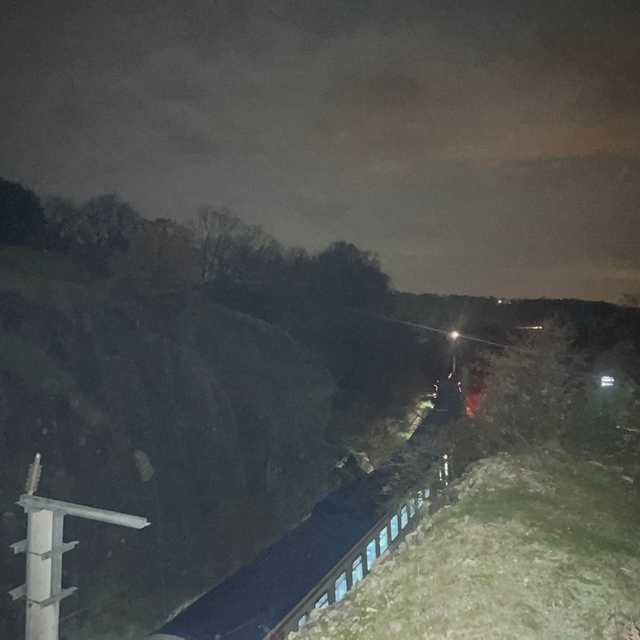 Heyelanla gelen facia ucuz atlatıldı
Balıkesir'de heyelan dolayısı ile tren...