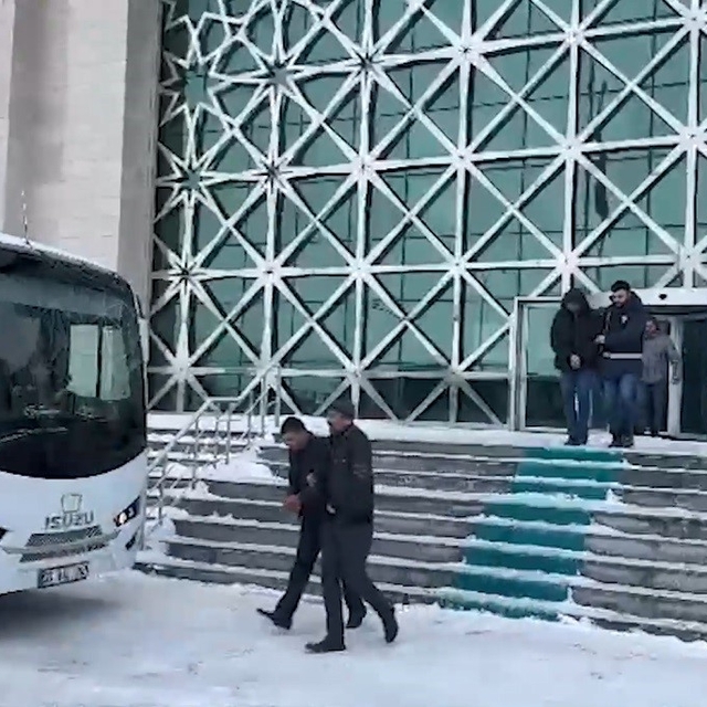 Kars'ta fuhuş operasyonu: 20 gözaltı, fuhuşa sürüklenen 21 kadın kurtarıldı