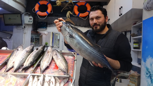 Torik tezgahlara geç geldi ama yüzleri güldürüdü
