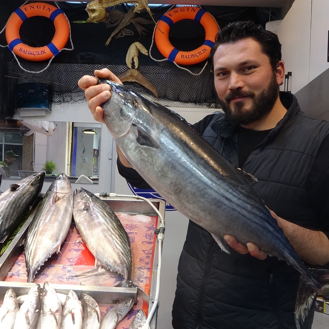 Torik tezgahlara geç geldi ama yüzleri güldürüdü