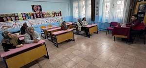 Gıda güvenliği için okul personeline hijyen eğitimi