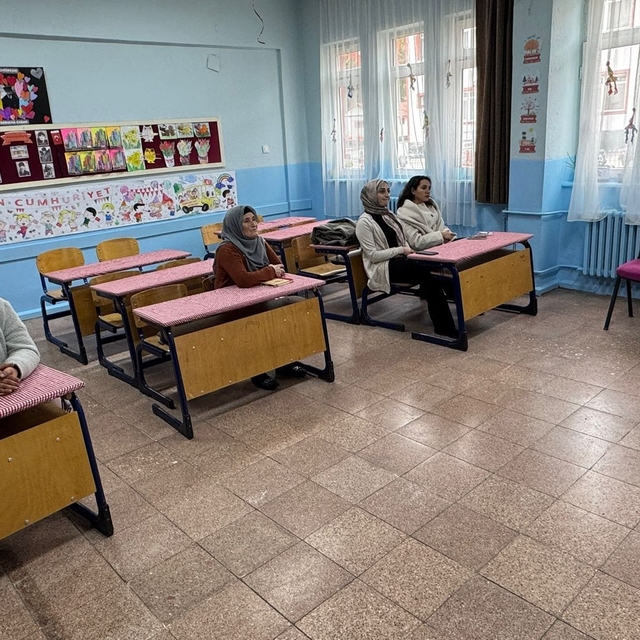 Gıda güvenliği için okul personeline hijyen eğitimi