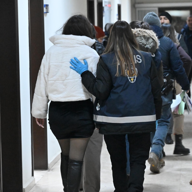 Kars'ta fuhuş operasyonunda 12 tutuklama