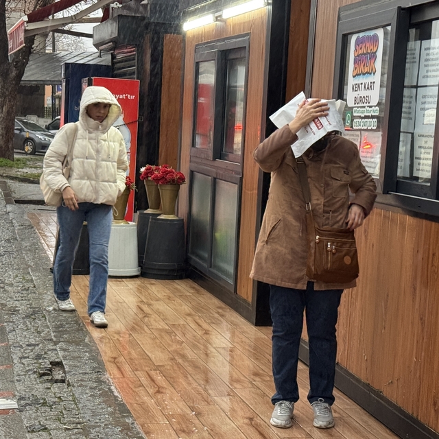 Edirne ve Kırklareli'nde sağanak etkili oluyor