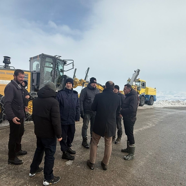 Aydıntepe'de Kış Festivali öncesi yol açma çalışmaları yapılıyor