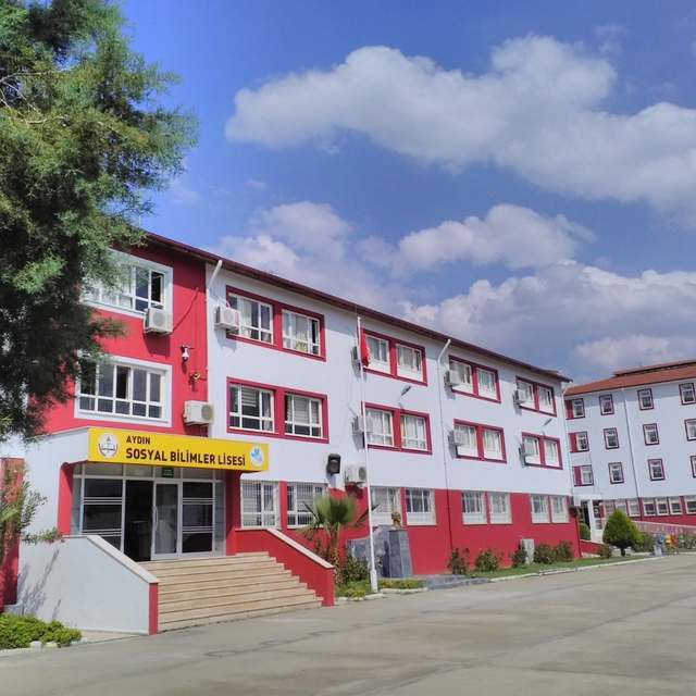 Aydın Sosyal Bilimler Lisesi, bölge finaline yükseldi