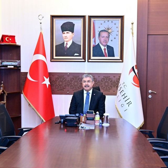 Eskişehir Valisi Dr. Erdinç Yılmaz, Düzensiz Göç Koordinasyon Toplantısına...