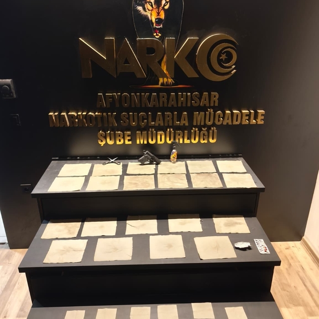 Afyonkarahisar'da uyuşturucu operasyonunda yakalanan 3 şüpheli tutuklandı