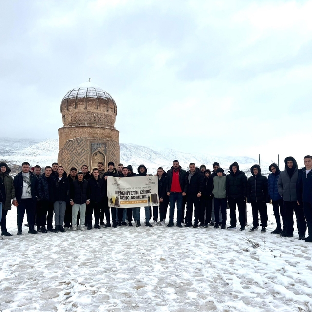 Bayburtlu gençler kültür gezisini tamamladı