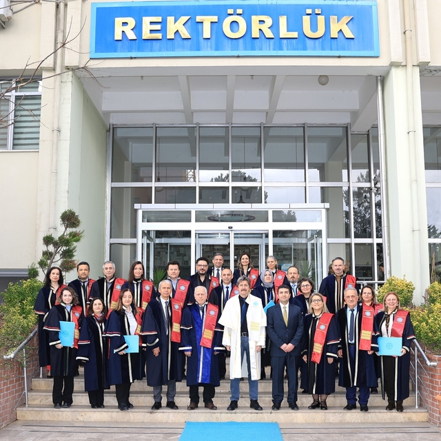 BUÜ'de profesörlük belgeleri törenle takdim edildi