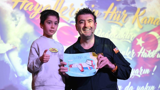 HÜRKUŞ'un baş test pilotu Murat Özpala GUHEM'de deneyimlerini paylaştı