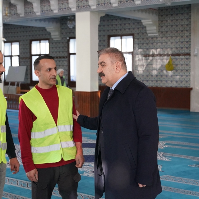 Palandöken'de Camiler Ramazan ayına hazırlanıyor