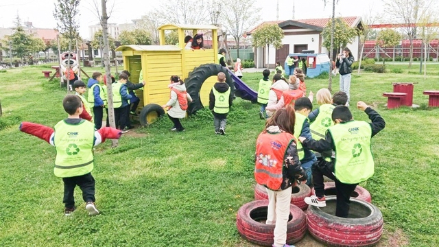 Başkan Sandıkçı: "Çocuklarımıza doğa ve çevre bilinci kazandırıyoruz"