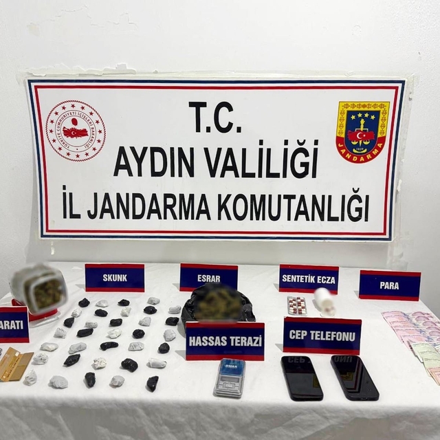 Kuşadası'nda uyuşturucu satıcılarına operasyon