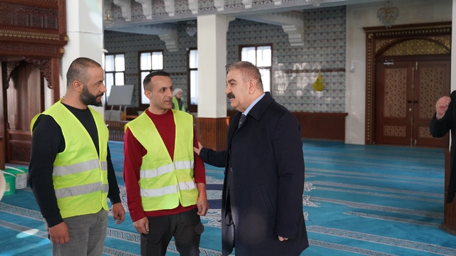 Palandöken'de Camiler Ramazan ayına hazırlanıyor