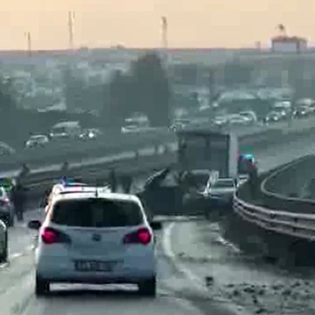 Diyarbakır'da zincirleme trafik kazası: 5 yaralı