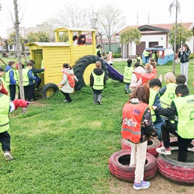 Başkan Sandıkçı: "Çocuklarımıza doğa ve çevre bilinci kazandırıyoruz"