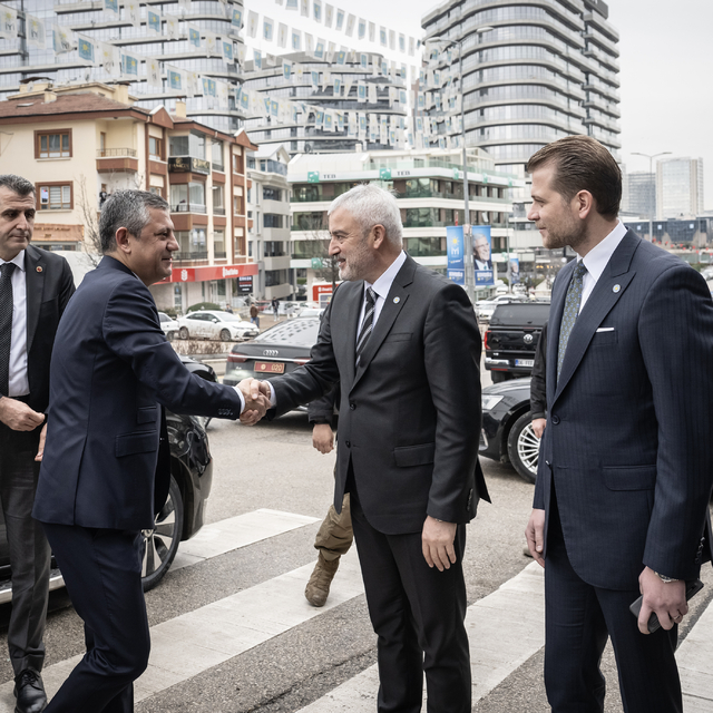 CHP Genel Başkanı Özel, İYİ Parti Genel Başkanı Dervişoğlu'nu ziyaret etti