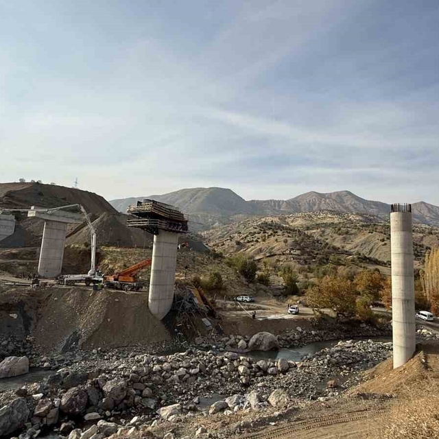 Diyarbakır'da viyadük inşaatında 4 işçinin ölümüne ilişkin bilirkişi raporu...