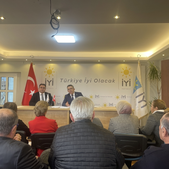 İYİ Parti Genel Başkan Yardımcısı Öztürk, Bolu'da partililerle buluştu