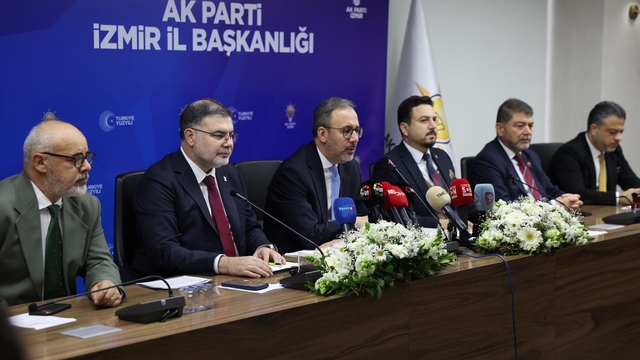 AK Parti İzmir'den 2025 yılı değerlendirmesi
Kasapoğlu: "Karşımızda bahane üreten bir belediyecilik anlayışı mevcut"