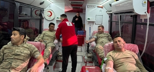 Kilis'te düzenlenen kan bağışı kampanyasına jandarmadan destek