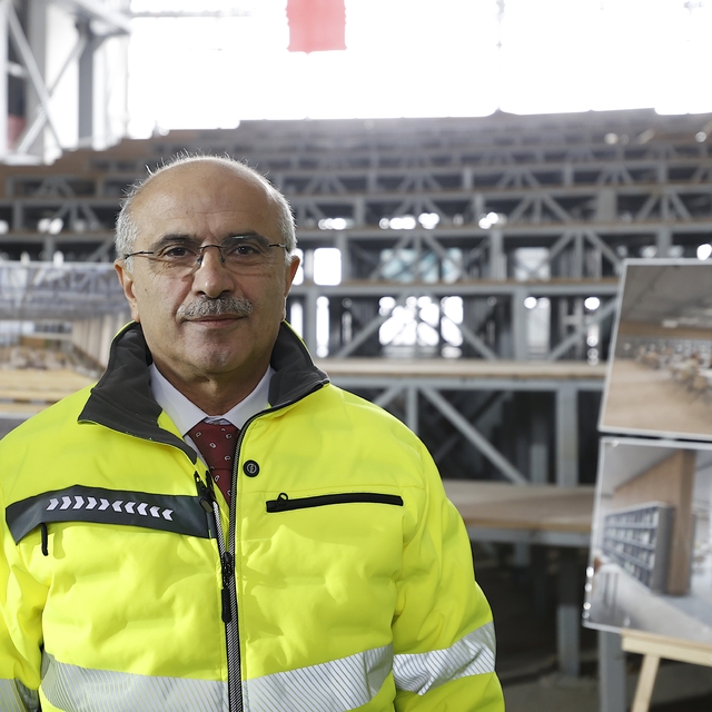 Malatya Büyükşehir Belediyesi hizmet binasının altına 814 kişilik kütüphane...