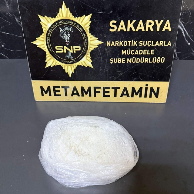 Sakarya'da uyuşturucu operasyonlarında 7 zanlı yakalandı