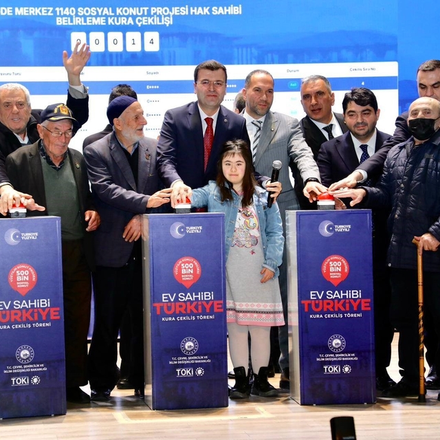 Niğde'de 2 bin 604 sosyal konutun hak sahipleri kura ile belirlendi