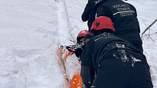 Zorlu kış şartlarında kurtarma tatbikatı