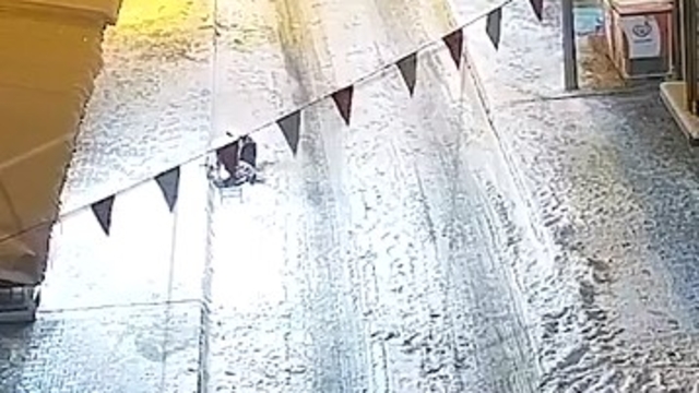 Elazığ'da restoranlara silahlı saldırı kamerada; 6 tutuklama