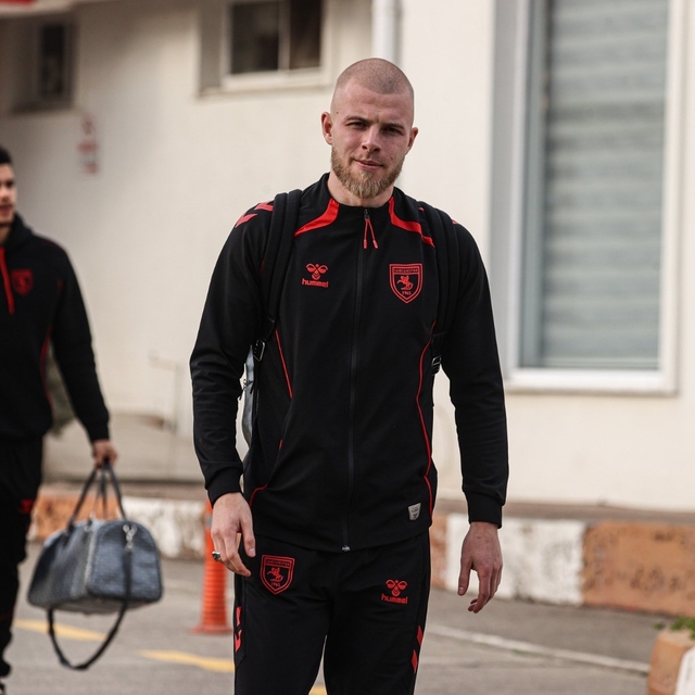 Samsunspor, Kasımpaşa maçı için İstanbul'a gitti