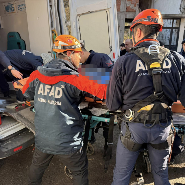 Rize'de dere yatağına düşen kişi öldü