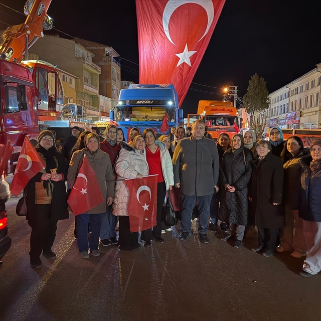 AK Parti ve MHP'den Türk bayrağına destek etkinliği