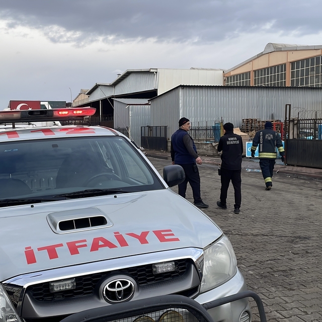Konya'da dondurma deposunda amonyak gazı sızıntısı: 1 işçi hastaneye kaldır...