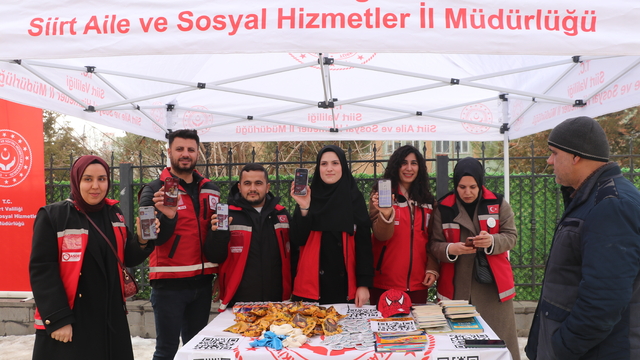 Siirt'te "İlk Öğretmenim Ailem" ve "Çocuklar Güvende" mobil uygulamaları tanıtıldı