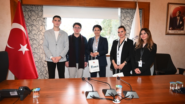 Kemer Belediyesi Gençlik Meclisi'nden LÖSEV'le iş birliği