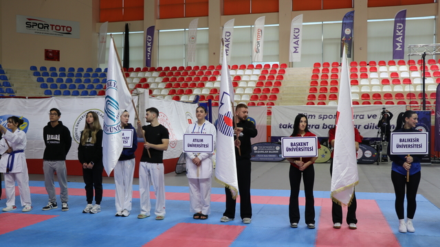 Burdur'da Üniversiteler Arası Karate Türkiye Şampiyonası başladı
